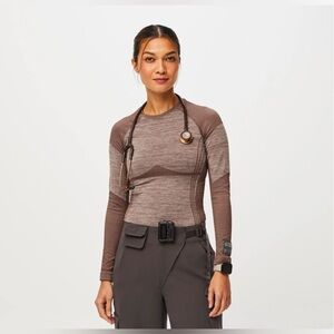 Figs Women's Long Sleeve Tee - Taupe